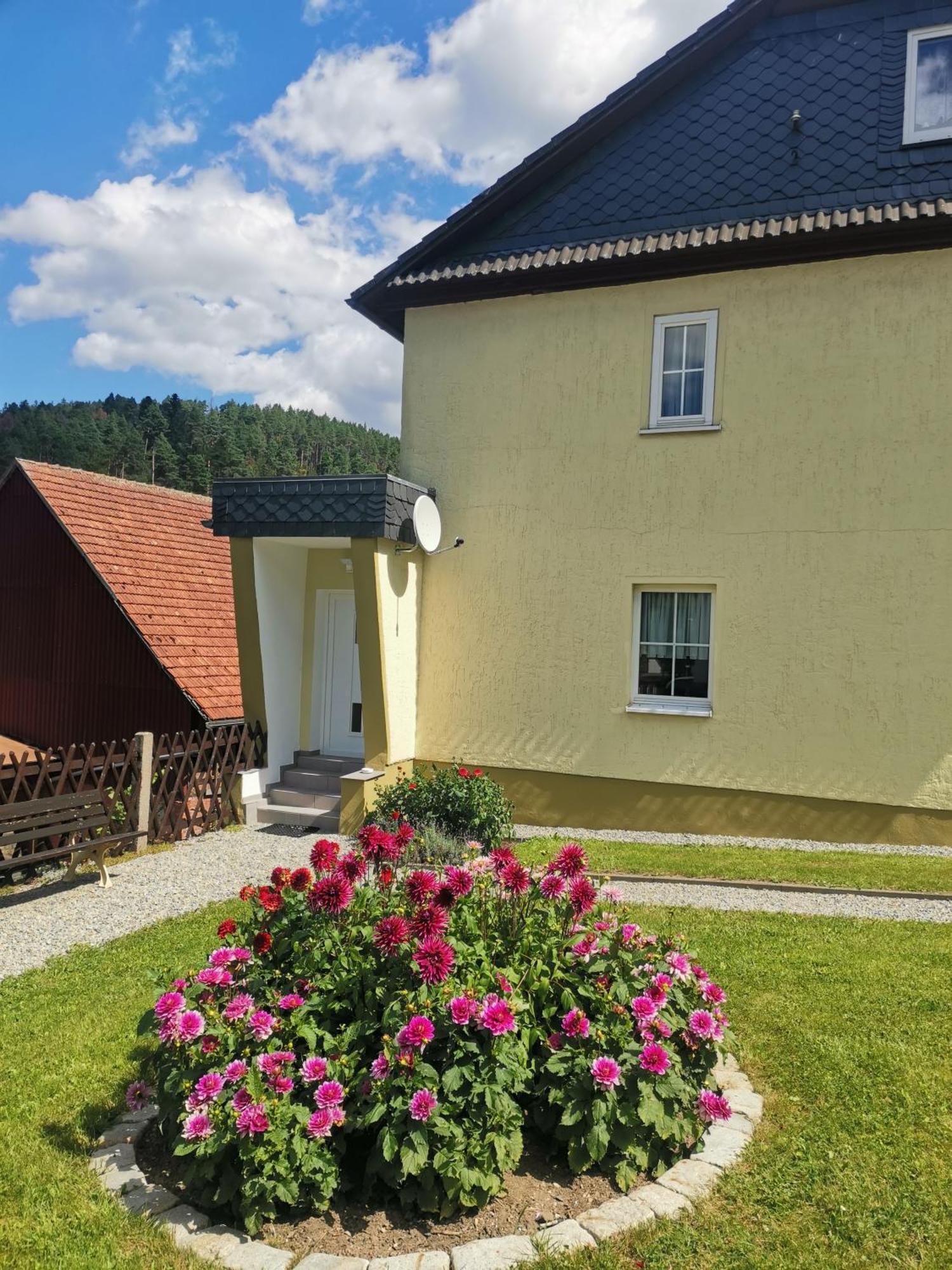 Ferienwohnung Paulinzella 9 Inklusive Parkplatz Und Wlan Bagian luar foto